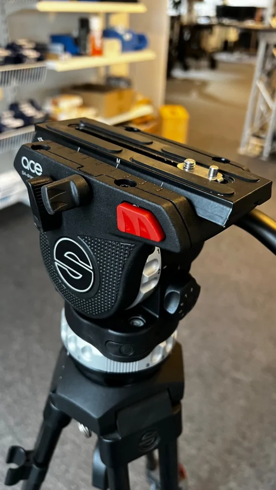 Sachtler Ace system med XL hoved og Speedlock 75 ben